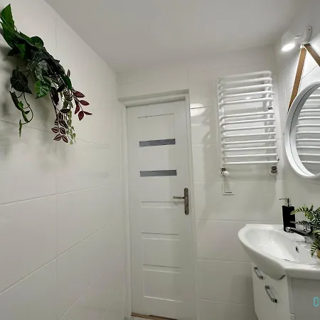 Beksinski -10 Minutes To Old Town & Sea *