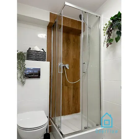 Beksinski -10 Minutes To Old Town & Sea * Gdańsk