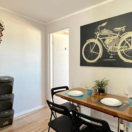 Beksinski -10 Minutes To Old Town & Sea Homestay szállás *