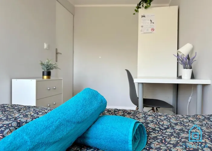 Beksinski -10 Minutes To Old Town & Sea