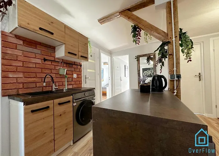 Beksinski -10 Minutes To Old Town & Sea Gdansk